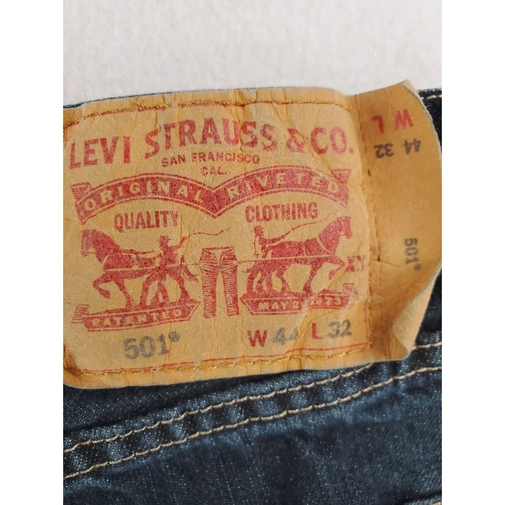 Levis 501 Jeans Mens 44x32 Blue Original Straight Button Fly Dark Wash Work Pant